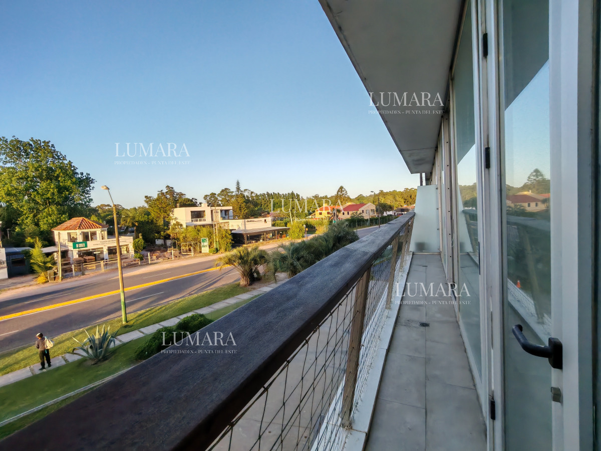 Apartamento ID.1634 - Venta Apartamento Semi-piso Edificio Delamar Punta del Este 