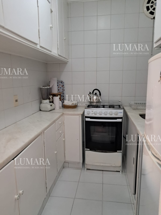 Apartamento ID.676 - Apartamento en venta y alquiler en Mansa Punta del Este, 1 dormitorios, 1 baños