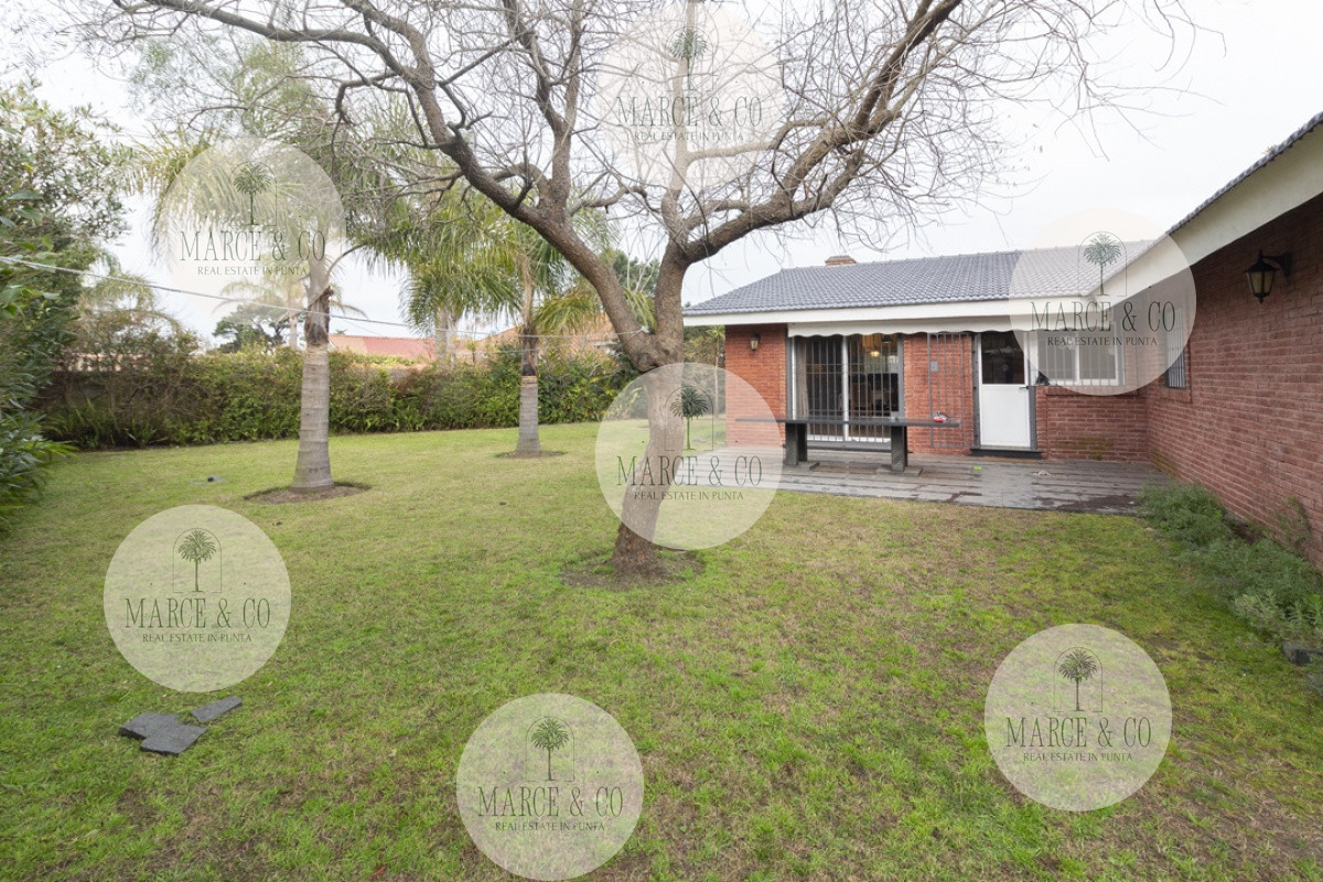 Casa ID.2270 - Casa 4 dormitorios en Venta, Alquiler anual y de verano