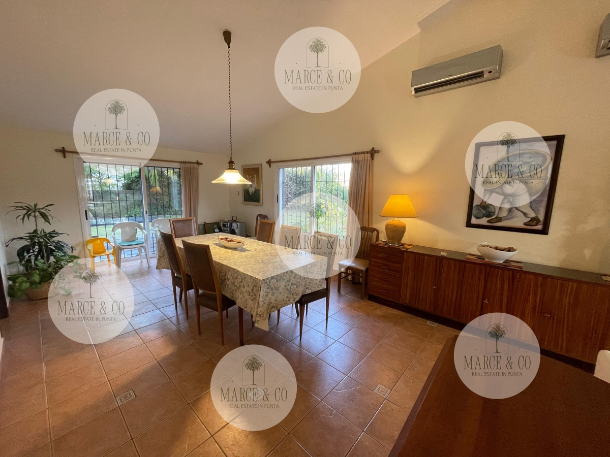 Casa ID.2270 - Casa 4 dormitorios en Venta, Alquiler anual y de verano