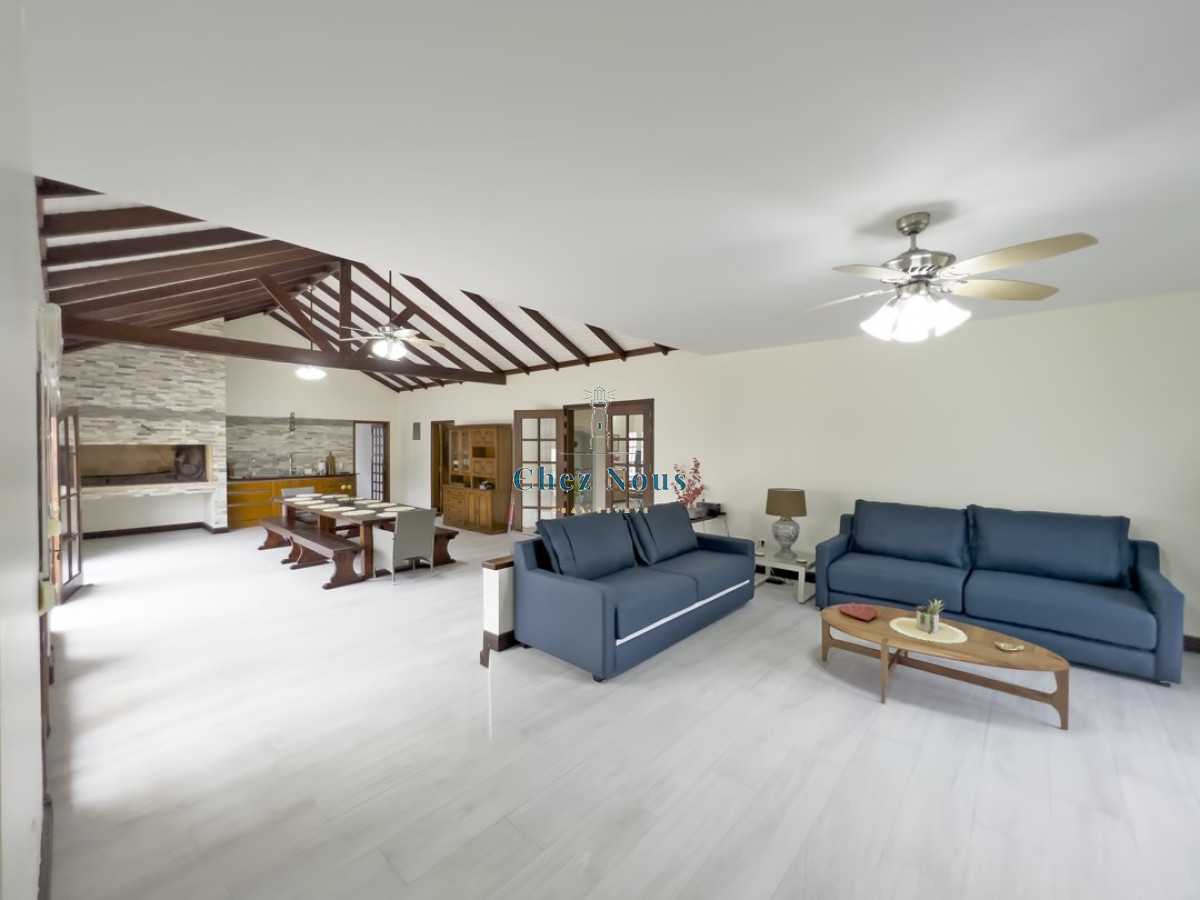 Casa ID.287 - Mansa a metros de la playa