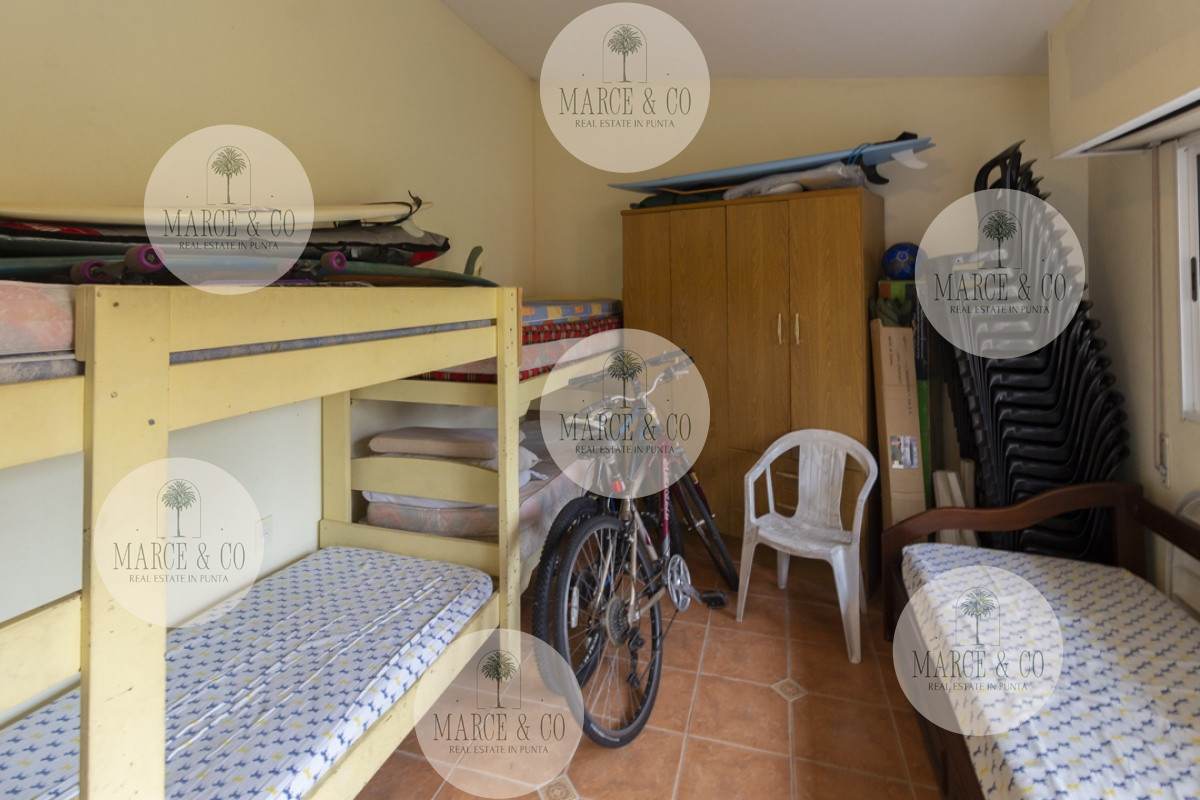 Casa ID.2270 - Casa 4 dormitorios en Venta, Alquiler anual y de verano
