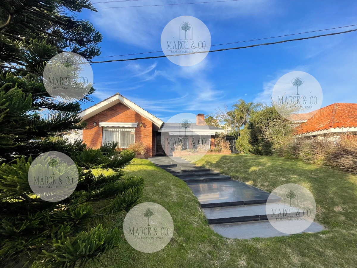 Casa ID.2270 - Casa 4 dormitorios en Venta, Alquiler anual y de verano