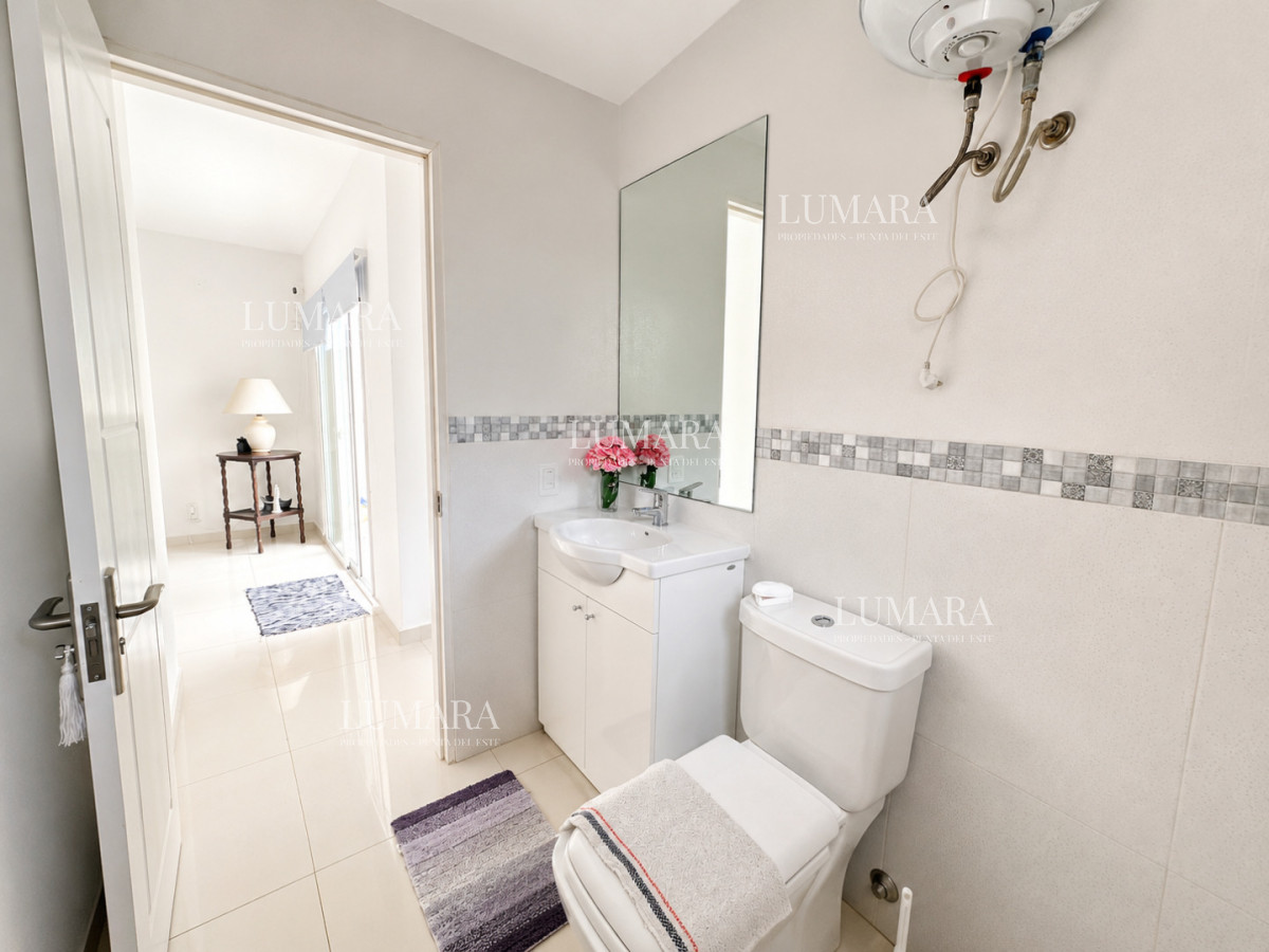 Casa ID.3722 - Casa 4 dormitorios alquiler anual Pinares