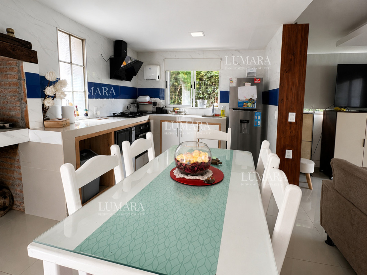 Casa ID.3722 - Casa 4 dormitorios alquiler anual Pinares