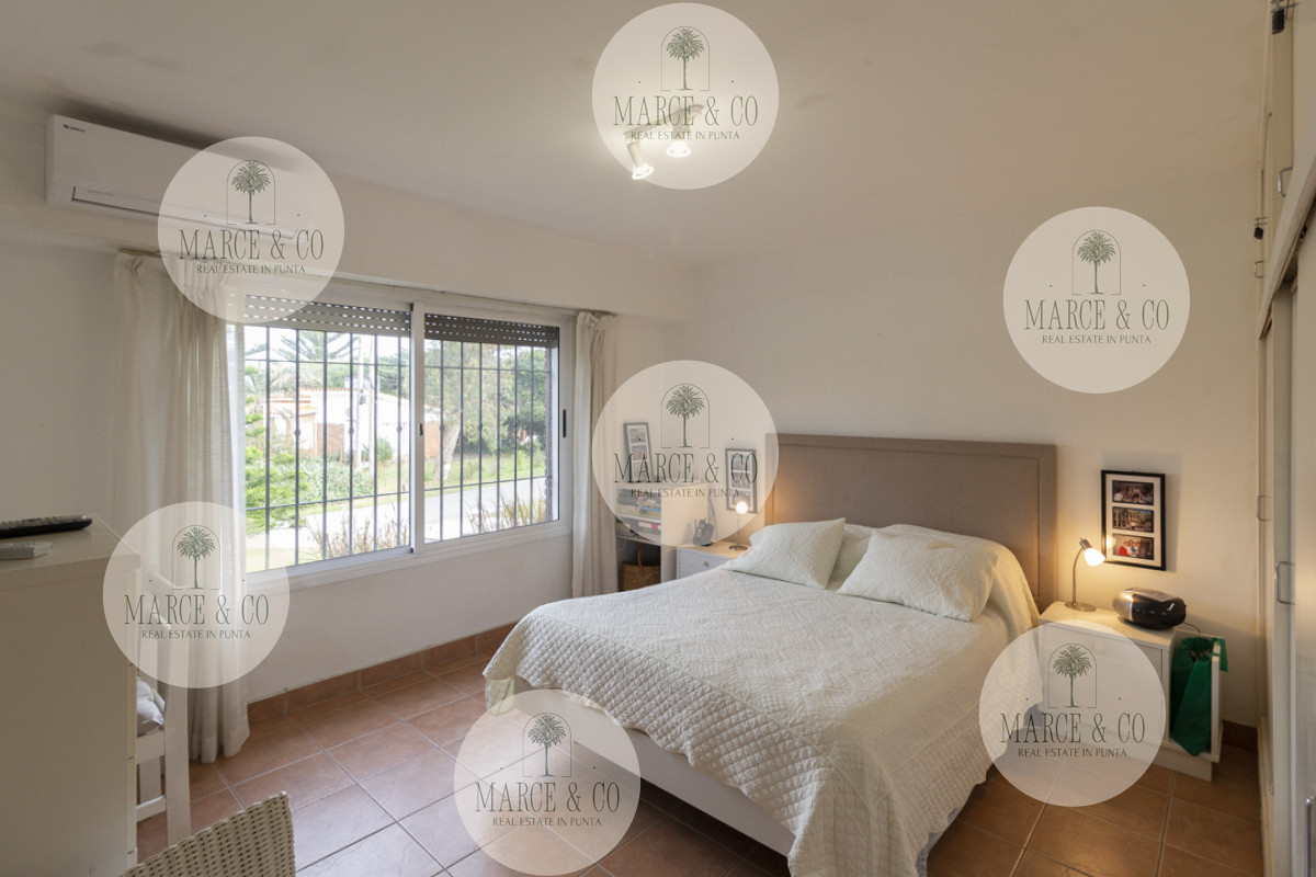 Casa ID.2270 - Casa 4 dormitorios en Venta, Alquiler anual y de verano