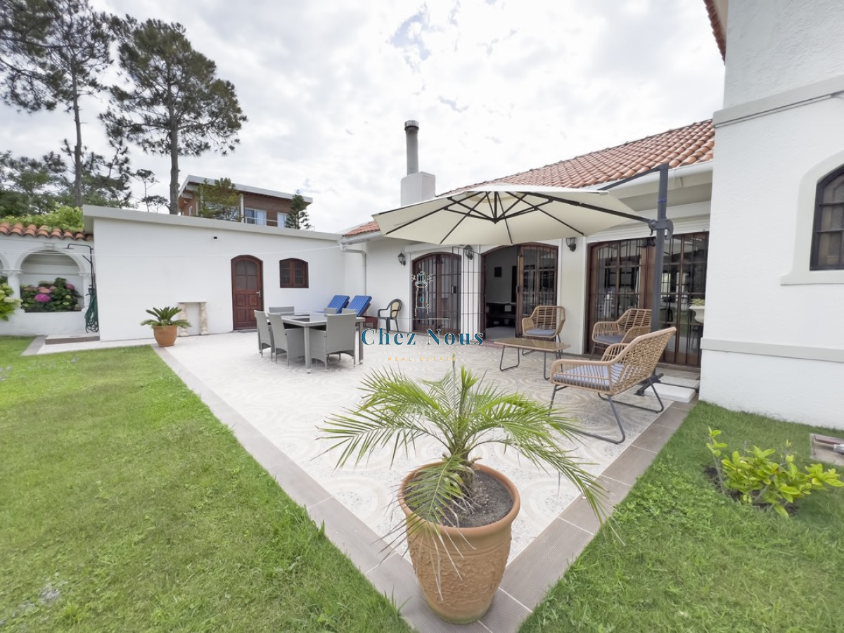 Casa ID.287 - Mansa a metros de la playa