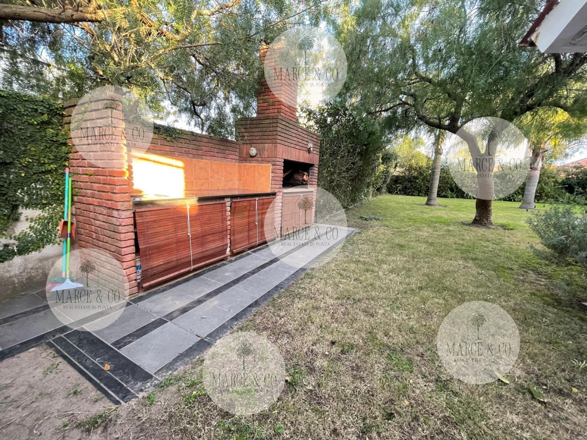 Casa ID.2270 - Casa 4 dormitorios en Venta, Alquiler anual y de verano