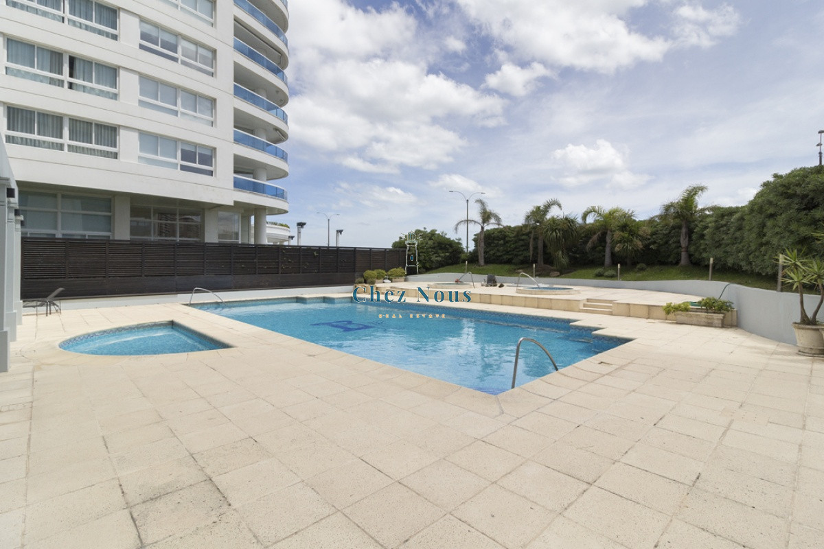 Apartamento ID.282 -  En Venta primera linea mansa