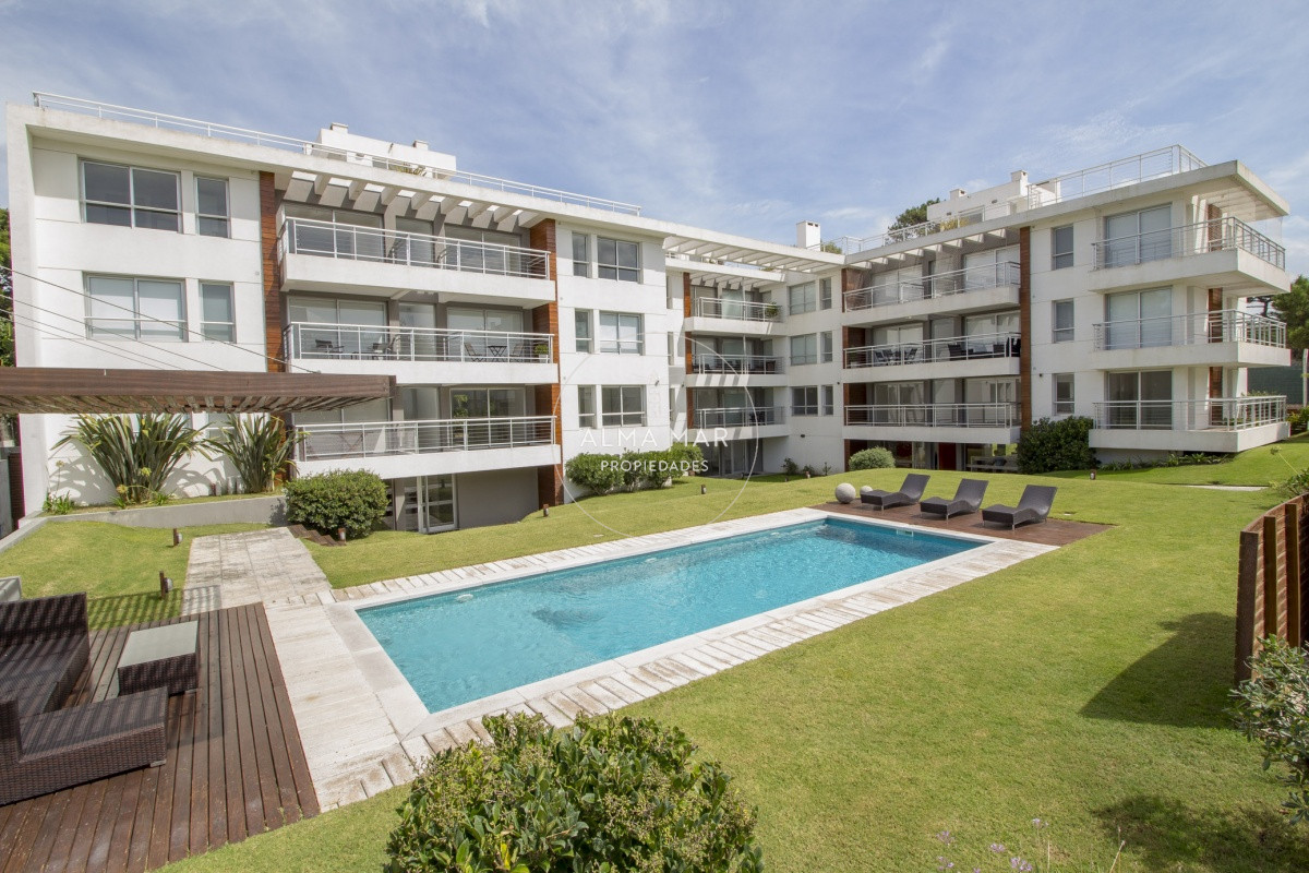 Apartamento ID.284 - Rincon del Indio - Dpto 2 dorm. terraza con parrillero, piscina