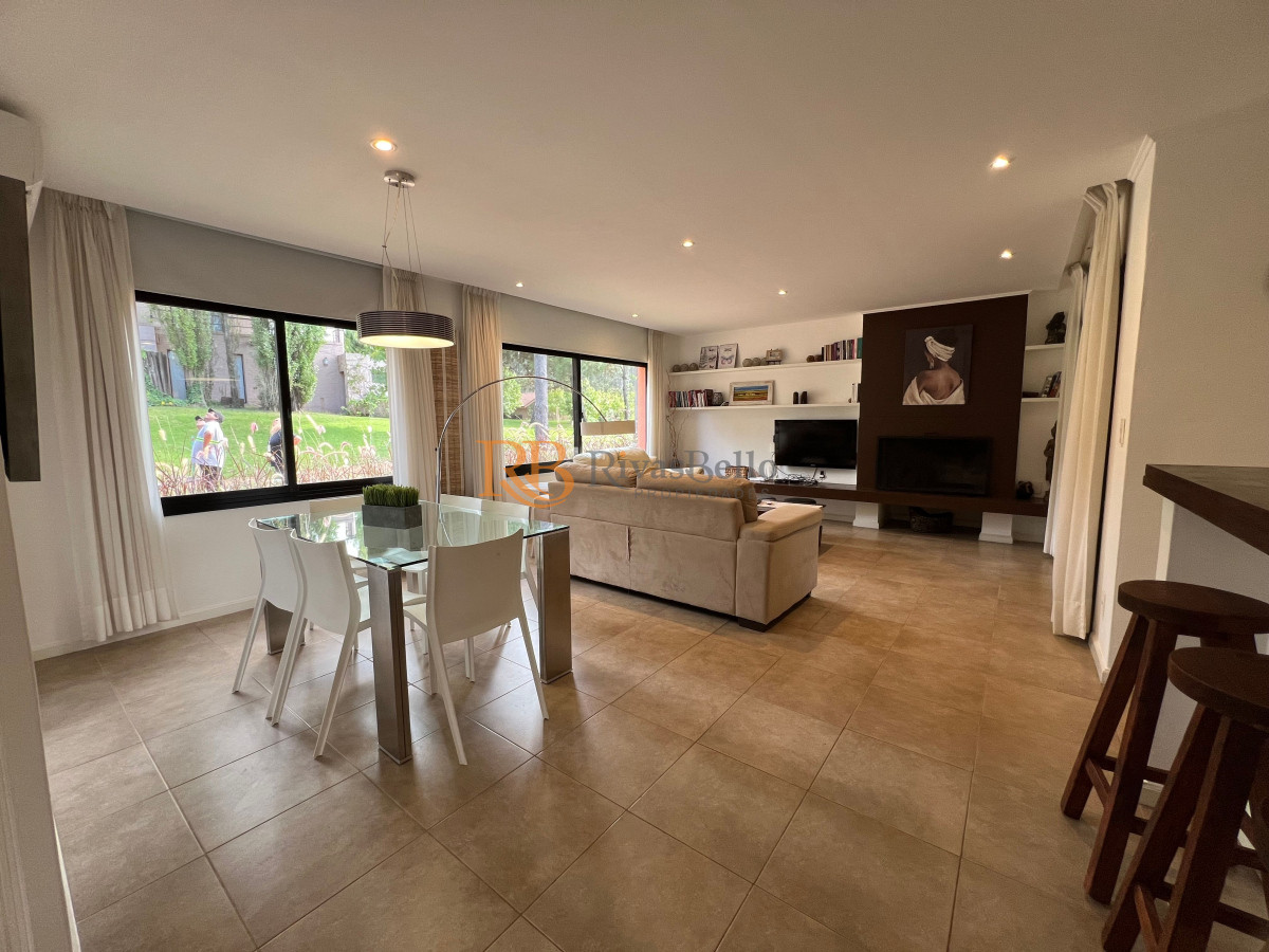 Casa ID.35 - Alquiler anual y venta casa 2 dormitorios en Barrio privado