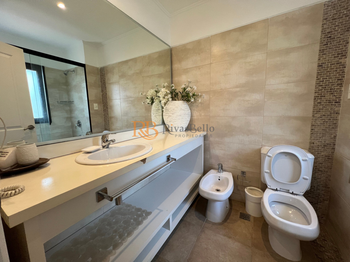 Casa ID.35 - Alquiler anual y venta casa 2 dormitorios en Barrio privado