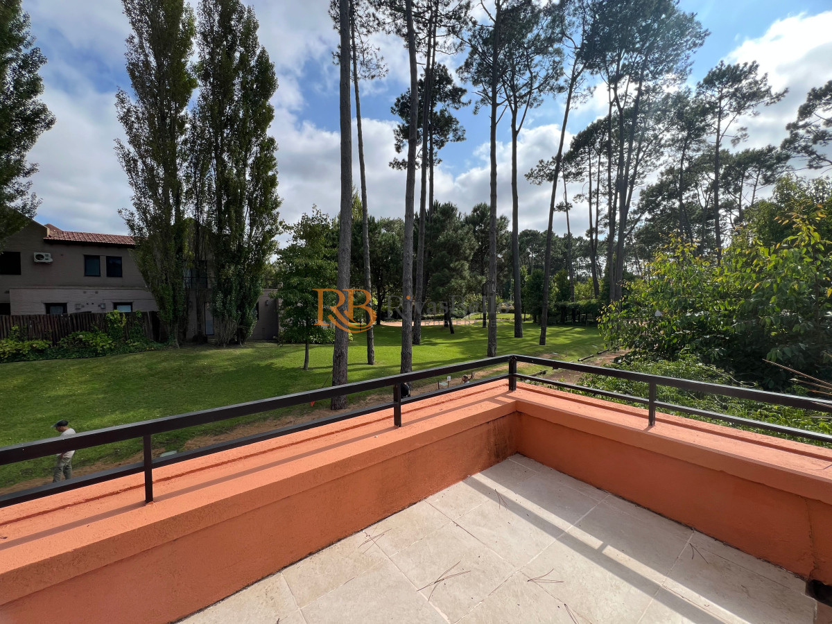 Casa ID.35 - Alquiler anual y venta casa 2 dormitorios en Barrio privado