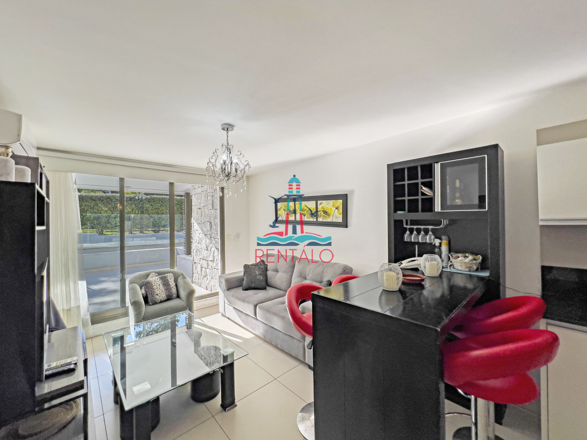 Apartamento ID.86 - Apartamento en venta de 1 dormitorio y medio Punta del Este