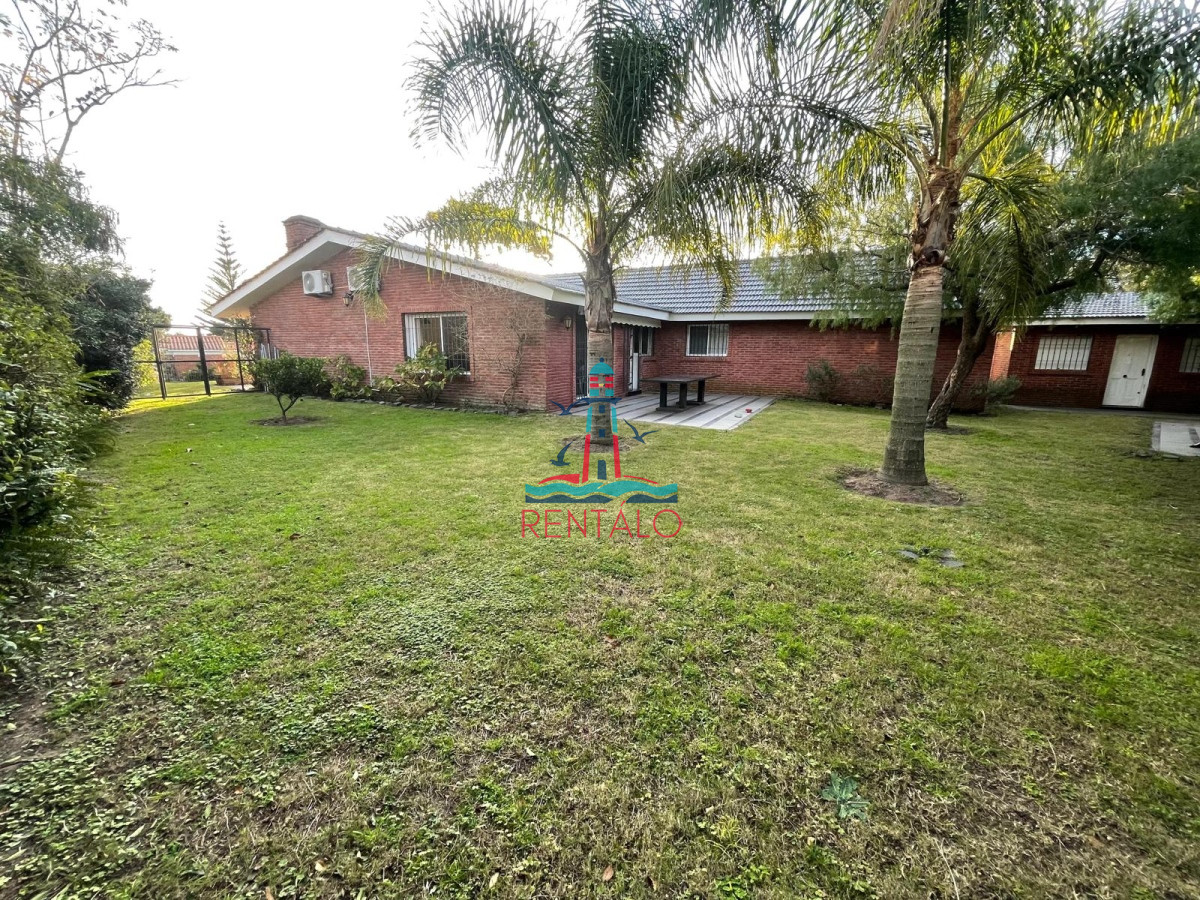 Casa ID.473 - Casa 4 dormitorios en Venta, Alquiler anual y de verano