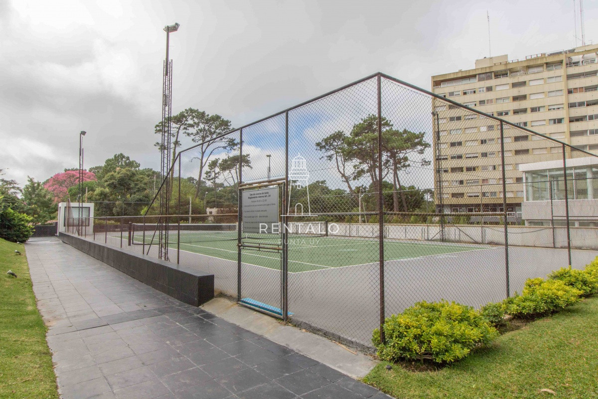 Apartamento ID.934 - Apartamento en venta 2 dormitorios con vista al mar en punta del este