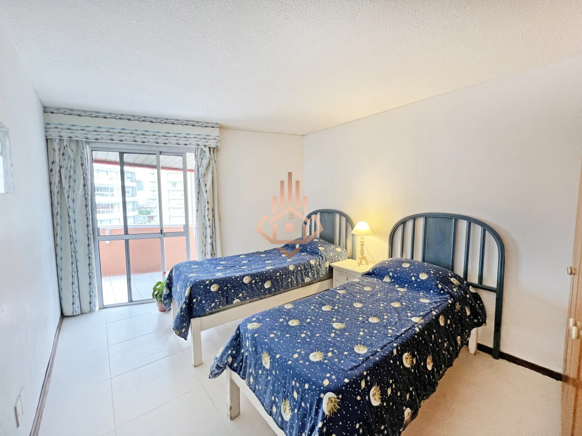 Apartamento 2 Dormitorios Playa brava  Punta del Este