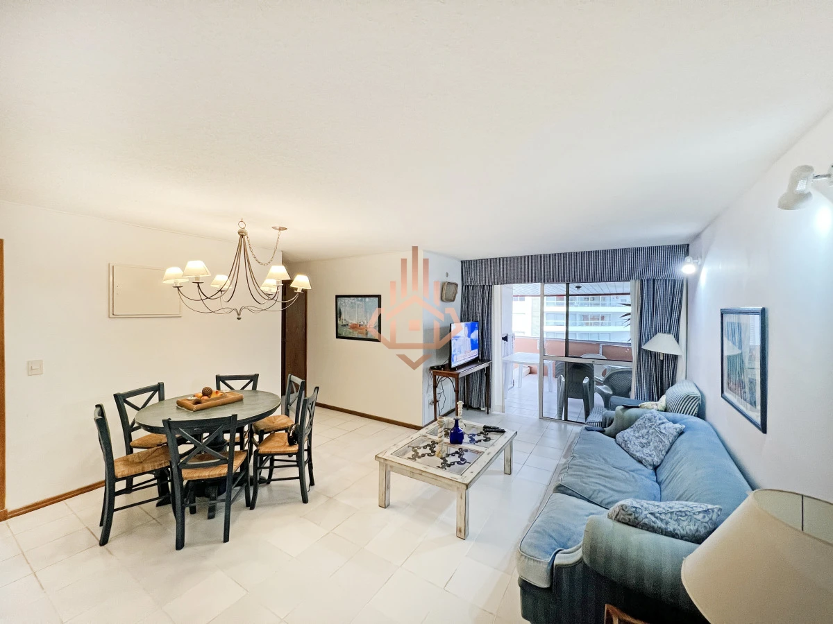 Apartamento 2 Dormitorios Playa brava  Punta del Este
