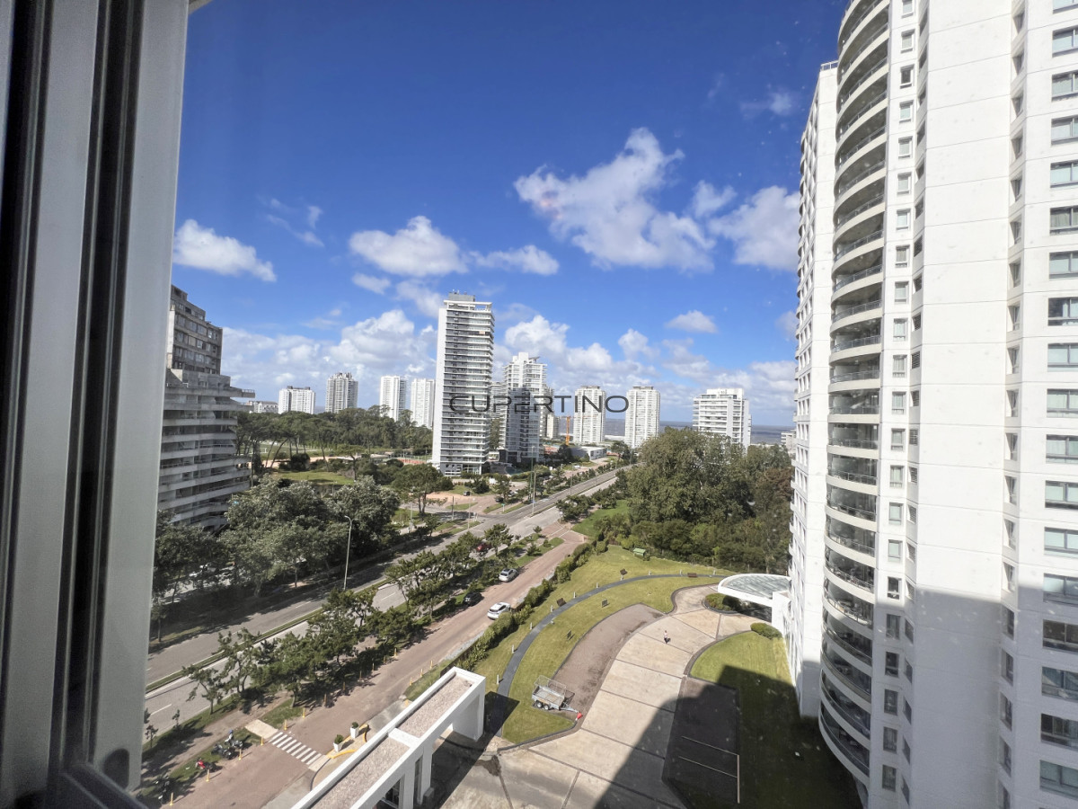 Apartamento ID.3383 - Ocean Drive en venta 4 dormitorios