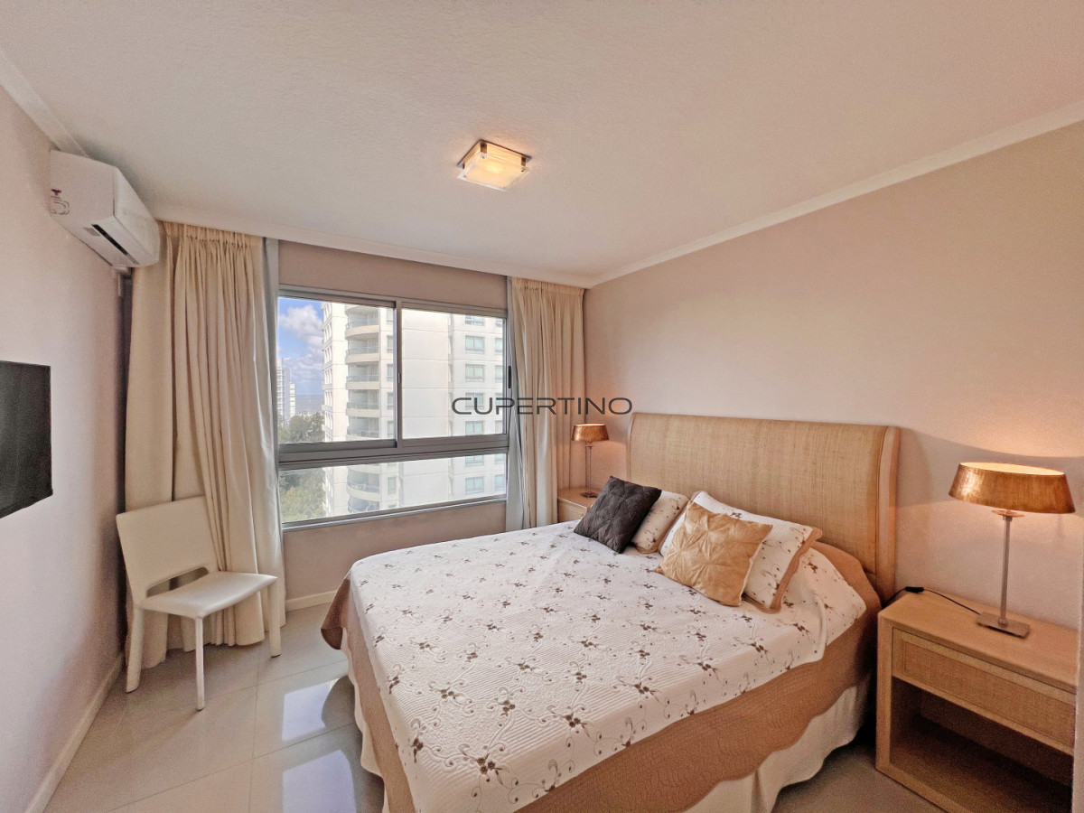 Apartamento ID.3383 - Ocean Drive en venta 4 dormitorios