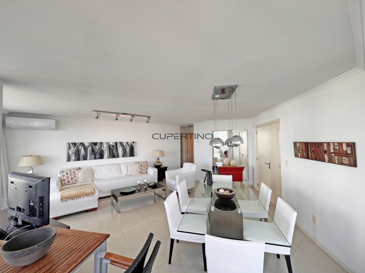 Apartamento ID.3383 - Ocean Drive en venta 4 dormitorios
