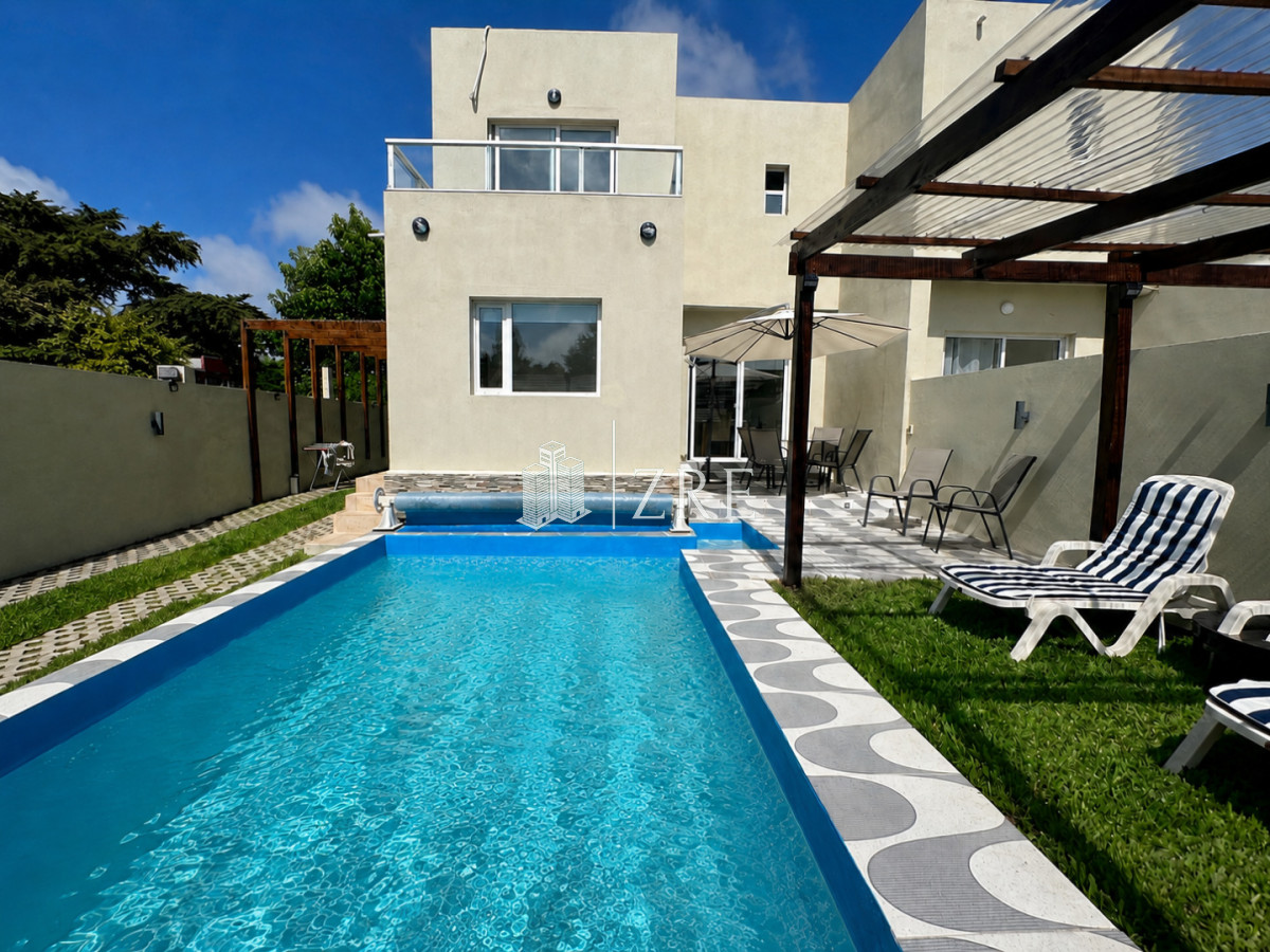 Casa ID.1454 - Casa 4 dormitorios alquiler anual Pinares