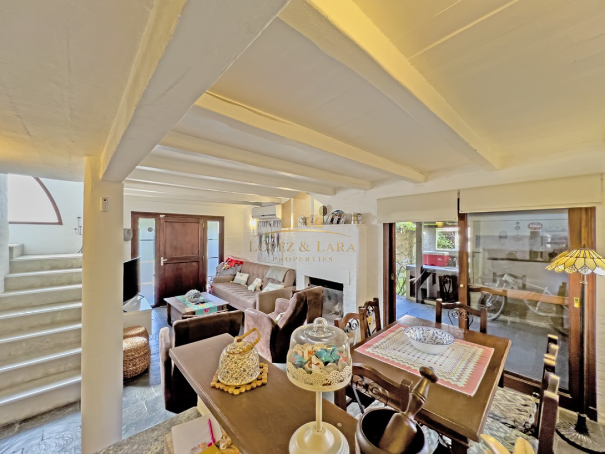 Casa ID.54 - Casa en venta en Barrio privado en Pinares