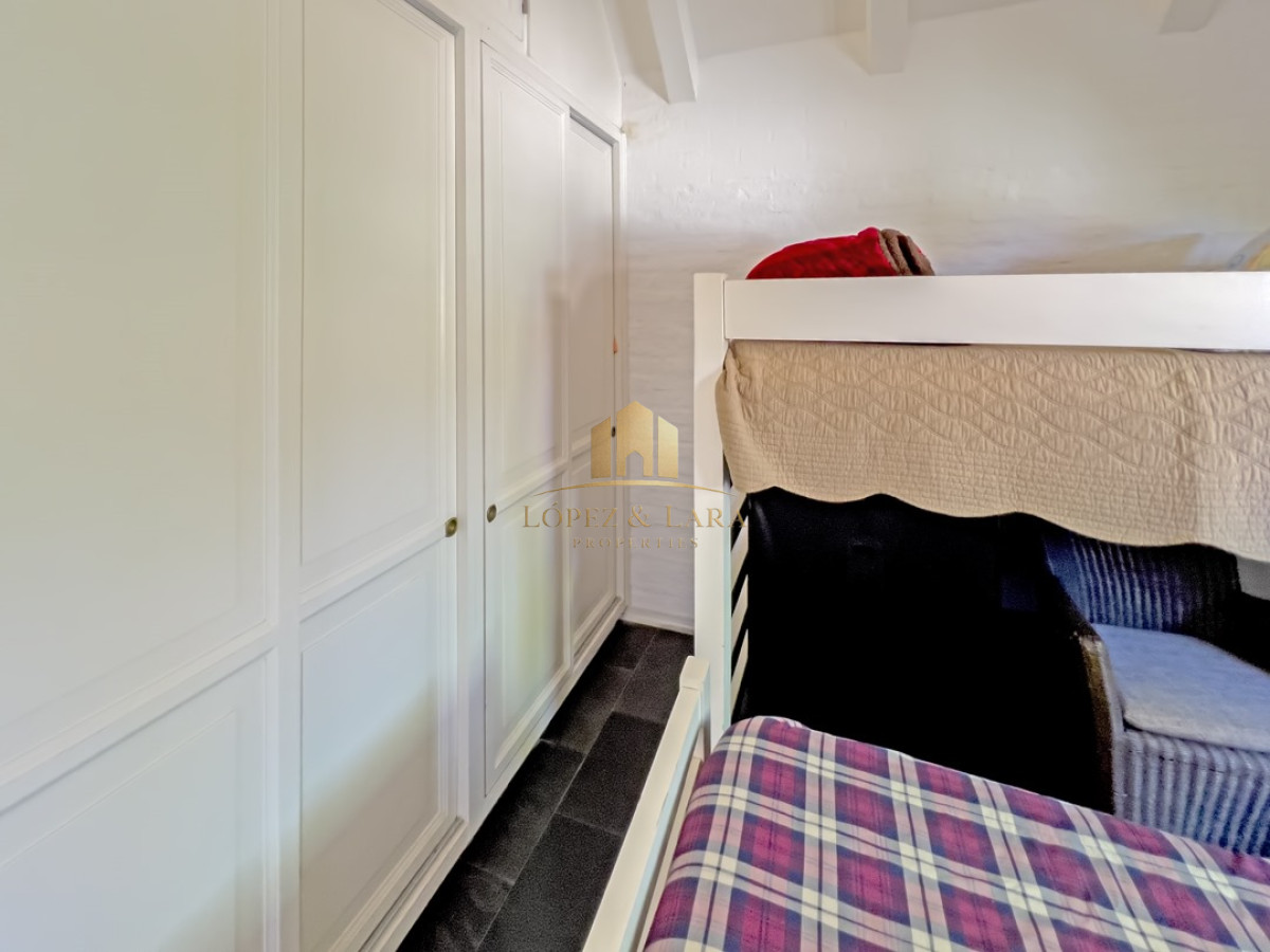 Casa ID.54 - Casa en venta en Barrio privado en Pinares
