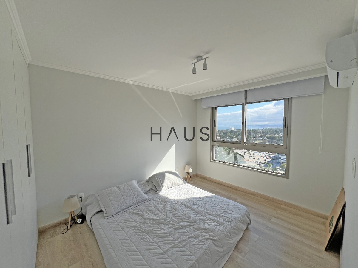 Apartamento ID.426 - Piso alto con vista al mar en venta en parada 5 Av Roosevelt