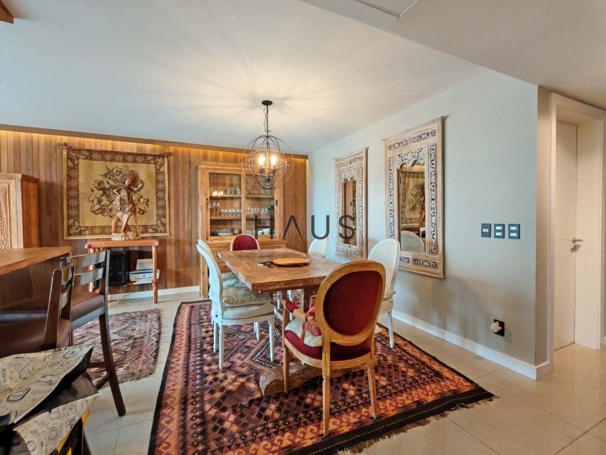 Apartamento ID.375 - Venta y Alquiler Apartamento 2 dormitorios 3 baños Torre Aquarela Punta del Este