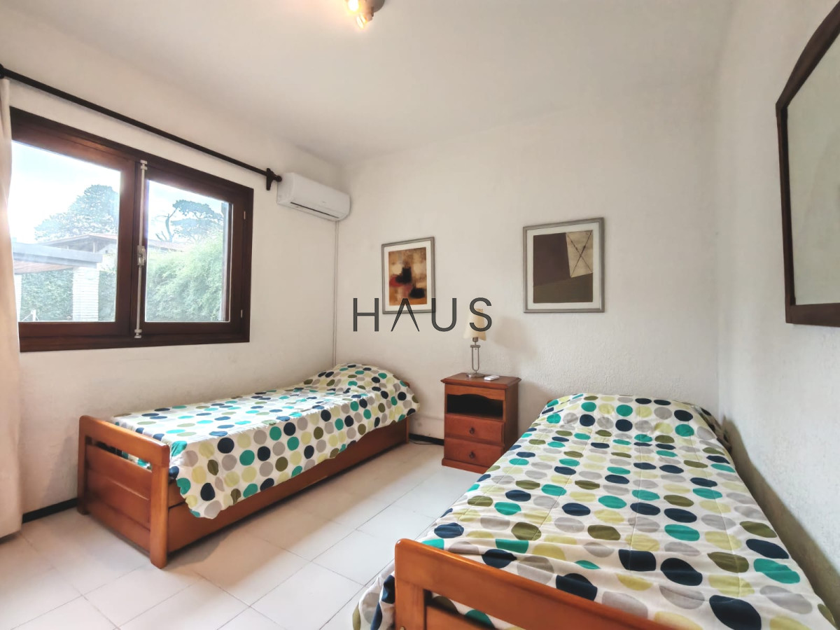 Casa ID.154 - Casa en alquiler anual usd 2500 mensual - Punta del Este