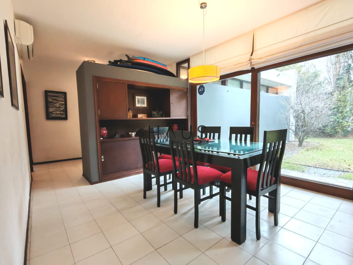 Casa ID.154 - Casa en alquiler anual usd 2500 mensual - Punta del Este