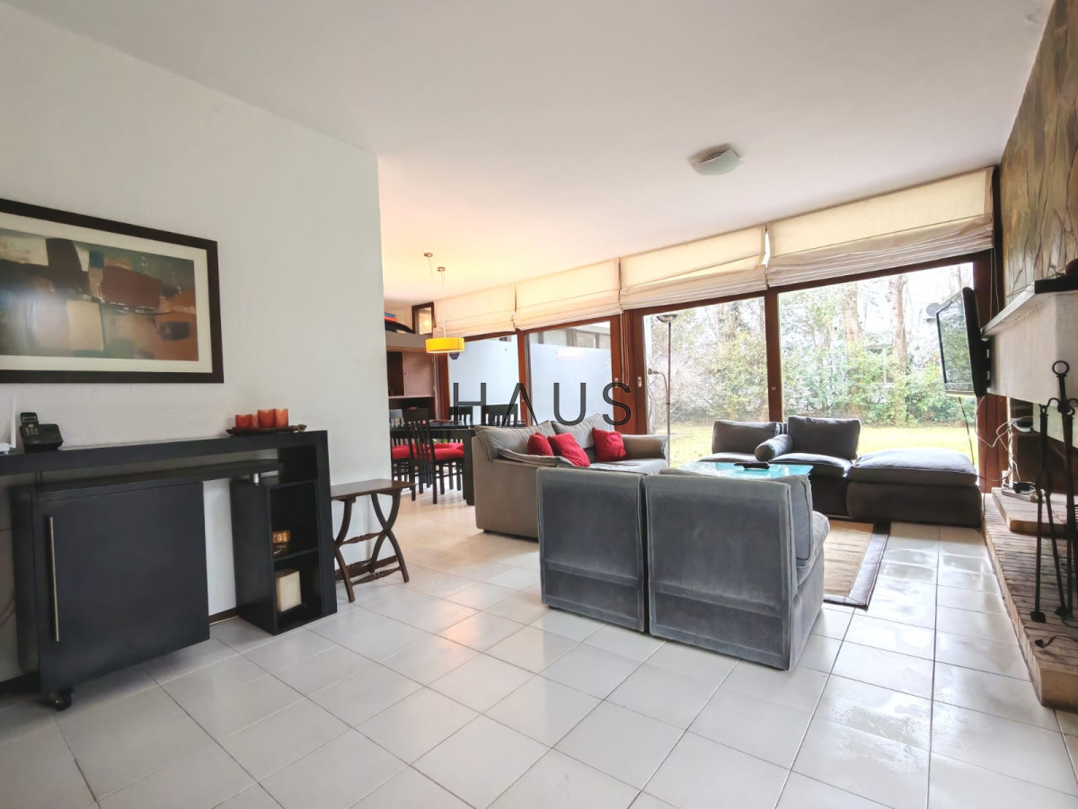 Casa ID.154 - Casa en alquiler anual usd 2500 mensual - Punta del Este