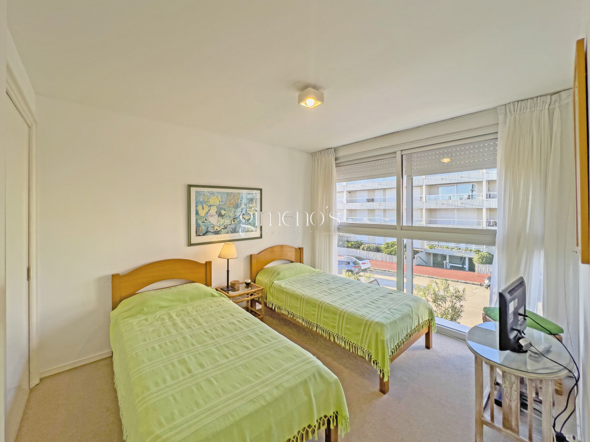 Apartamento ID.669 - VENTA APARTAMENTO 3 DORMITORIOS PUERTO PUNTA DEL ESTE