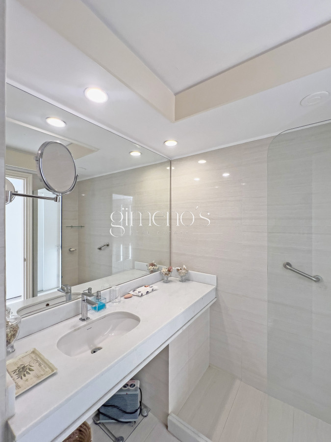 Apartamento ID.669 - VENTA APARTAMENTO 3 DORMITORIOS PUERTO PUNTA DEL ESTE