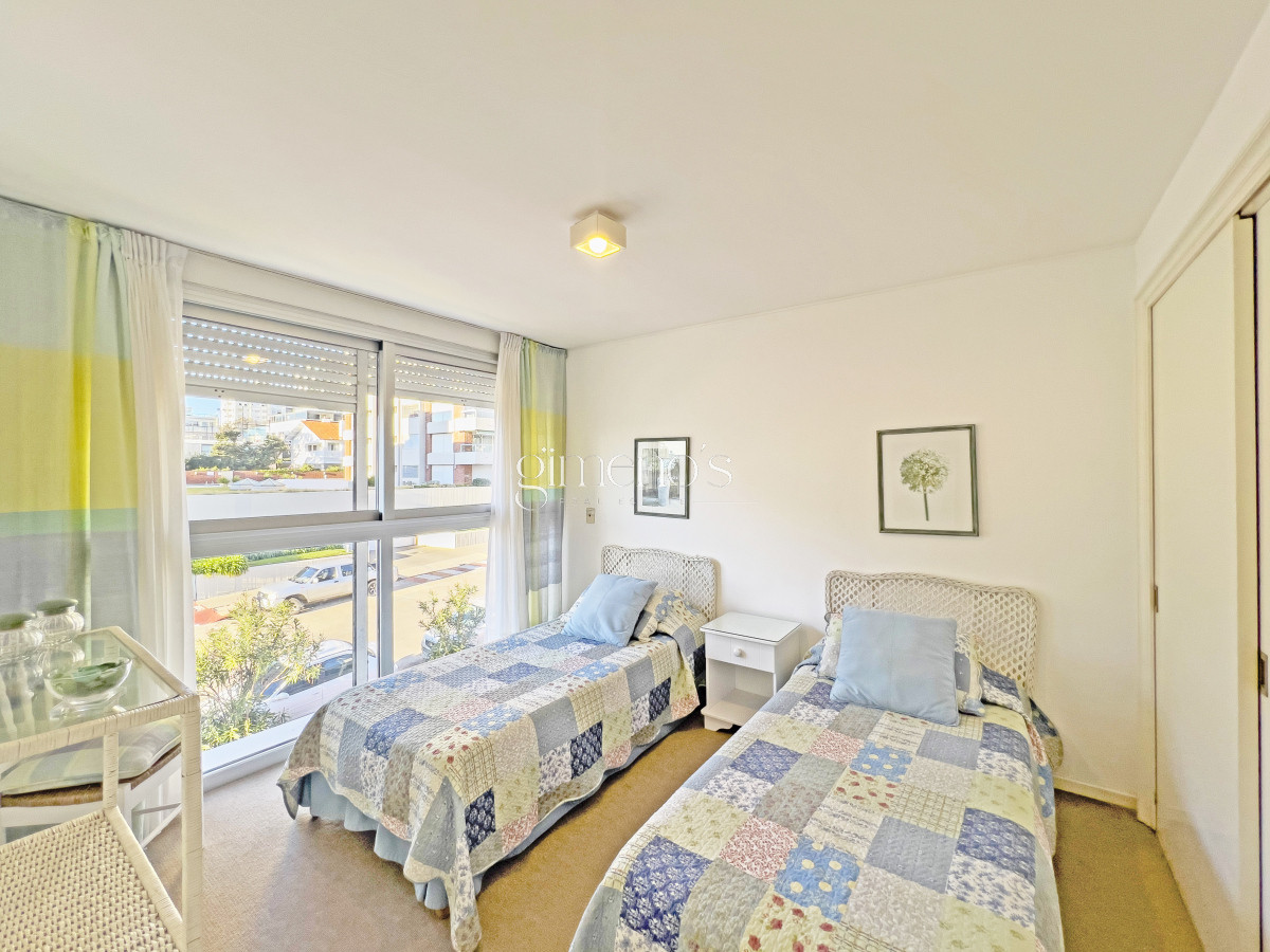 Apartamento ID.669 - VENTA APARTAMENTO 3 DORMITORIOS PUERTO PUNTA DEL ESTE