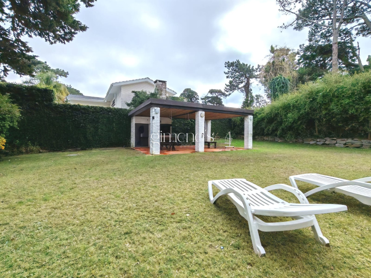 Casa ID.338 - Casa en Alquiler Anual - Punta del Este