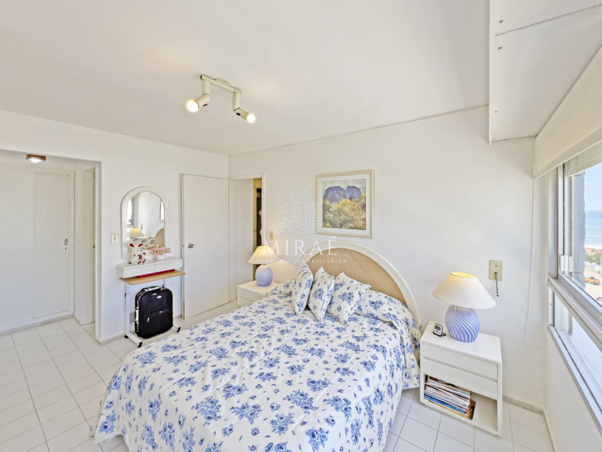 Apartamento ID.203 - Departamento 2 dormitorios Península Punta del Este