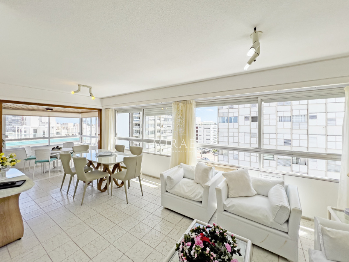 Apartamento ID.203 - Departamento 2 dormitorios Península Punta del Este