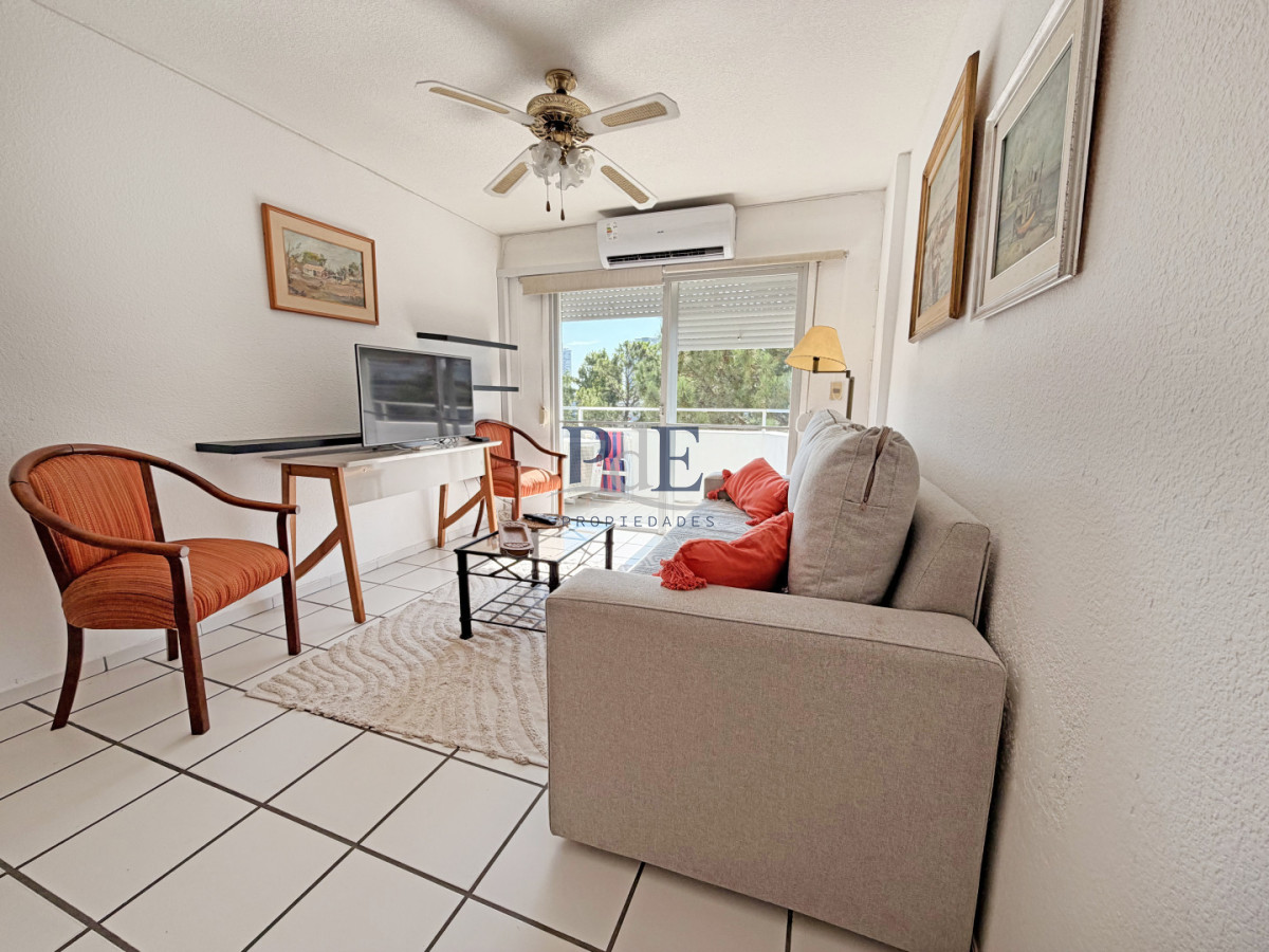 Apartamento en venta | 2 dormitorios + 2 baños | Punta del Este a mts Plaza México - Imagen 2