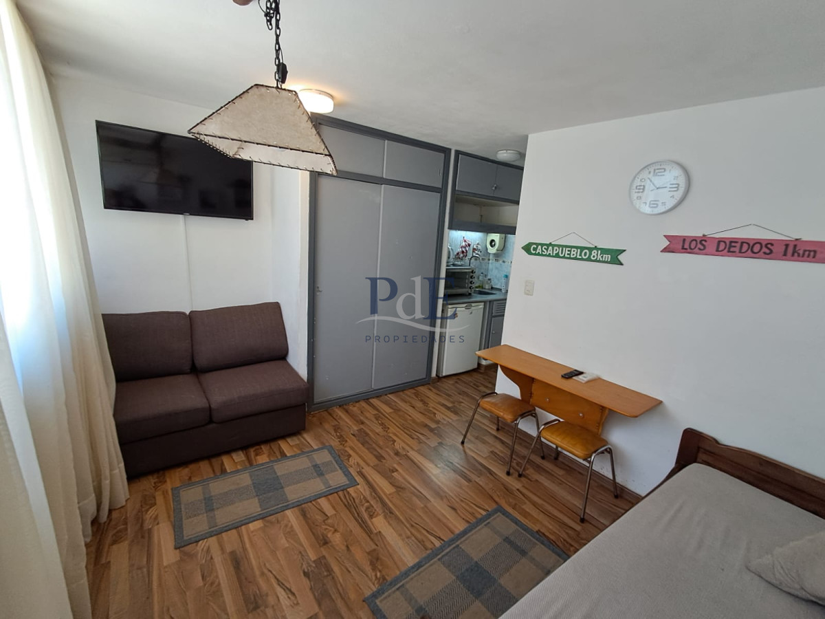 Monoambiente en calle Gorlero, Punta del Este - Imagen 2