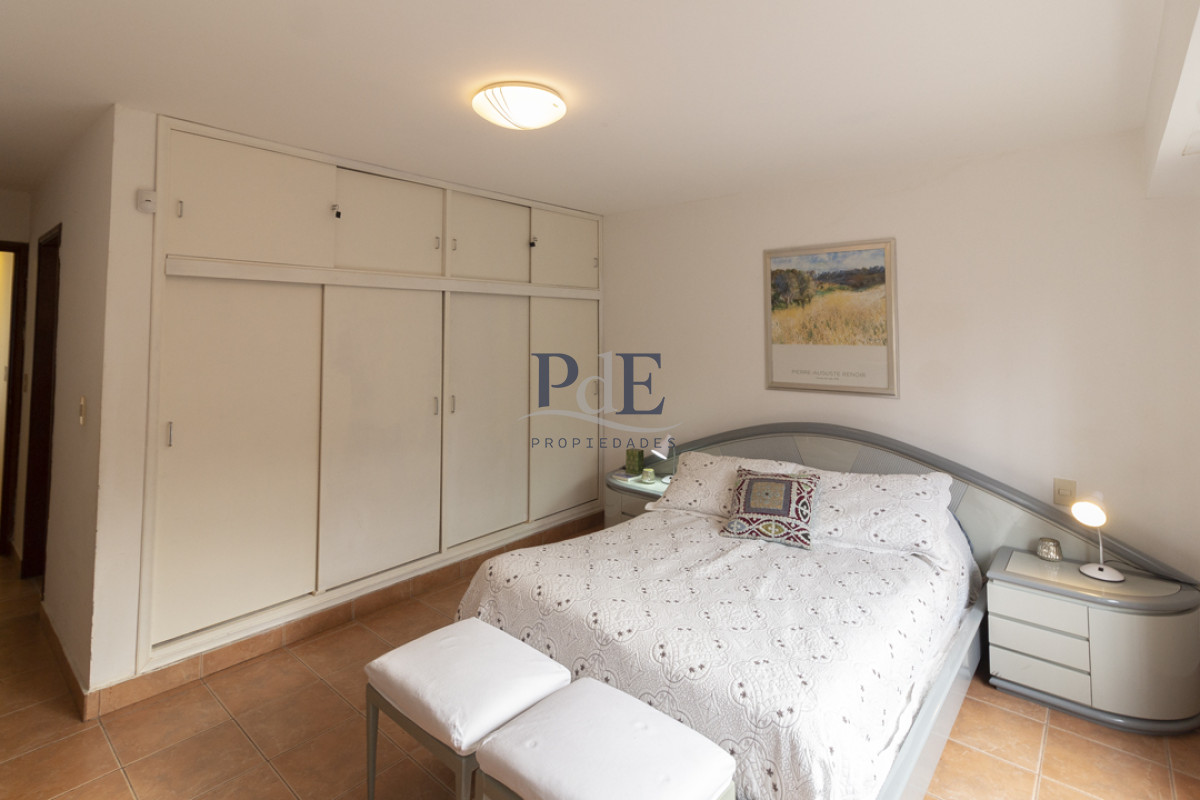 Casa 4 dormitorios en Playa Mansa cerca del Mar. - Imagen 19