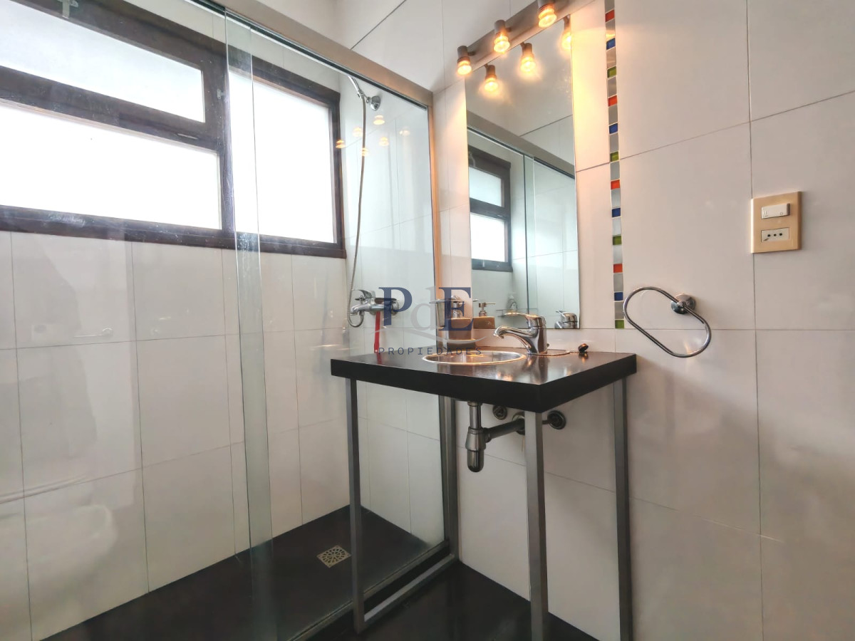 Casa de 3 Dormitorios con Excelente Ubicación. Punta del Este. - Imagen 34