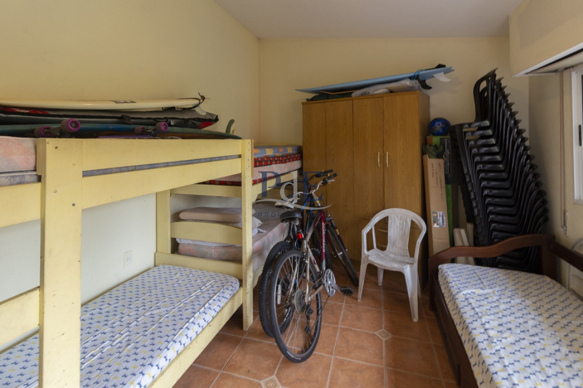 Casa 4 dormitorios en Playa Mansa cerca del Mar. - Imagen 29