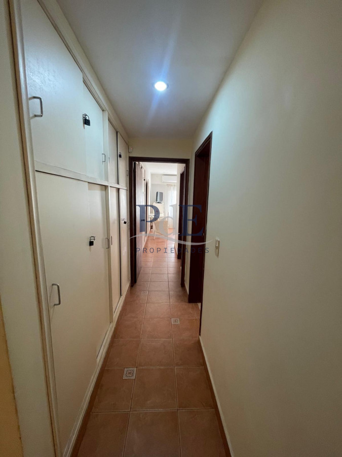 Casa 4 dormitorios en Playa Mansa cerca del Mar. - Imagen 10