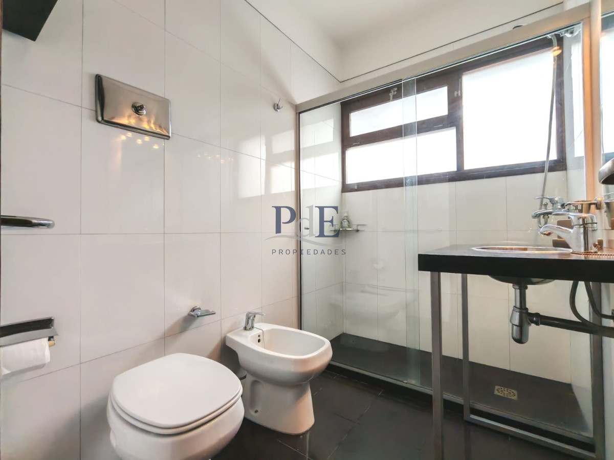 Casa de 3 Dormitorios con Excelente Ubicación. Punta del Este. - Imagen 26