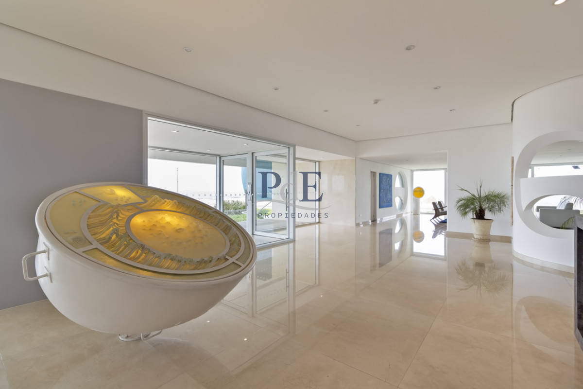 Frente al mar, reciclado en torre de gran categoría en venta!!  - Imagen 58