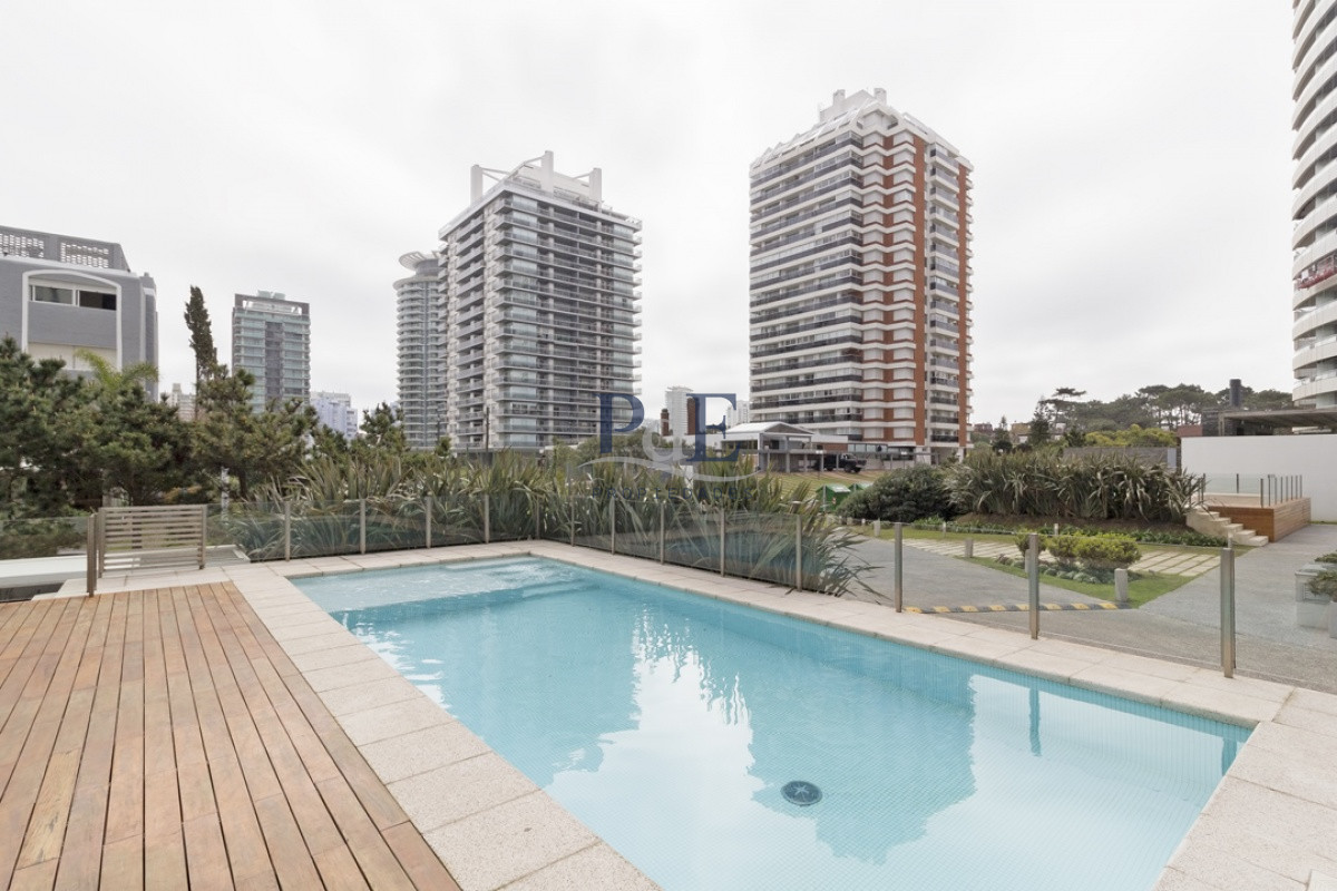 Apartamento en venta de dos dormitorios en Punta del Este  - Imagen 15