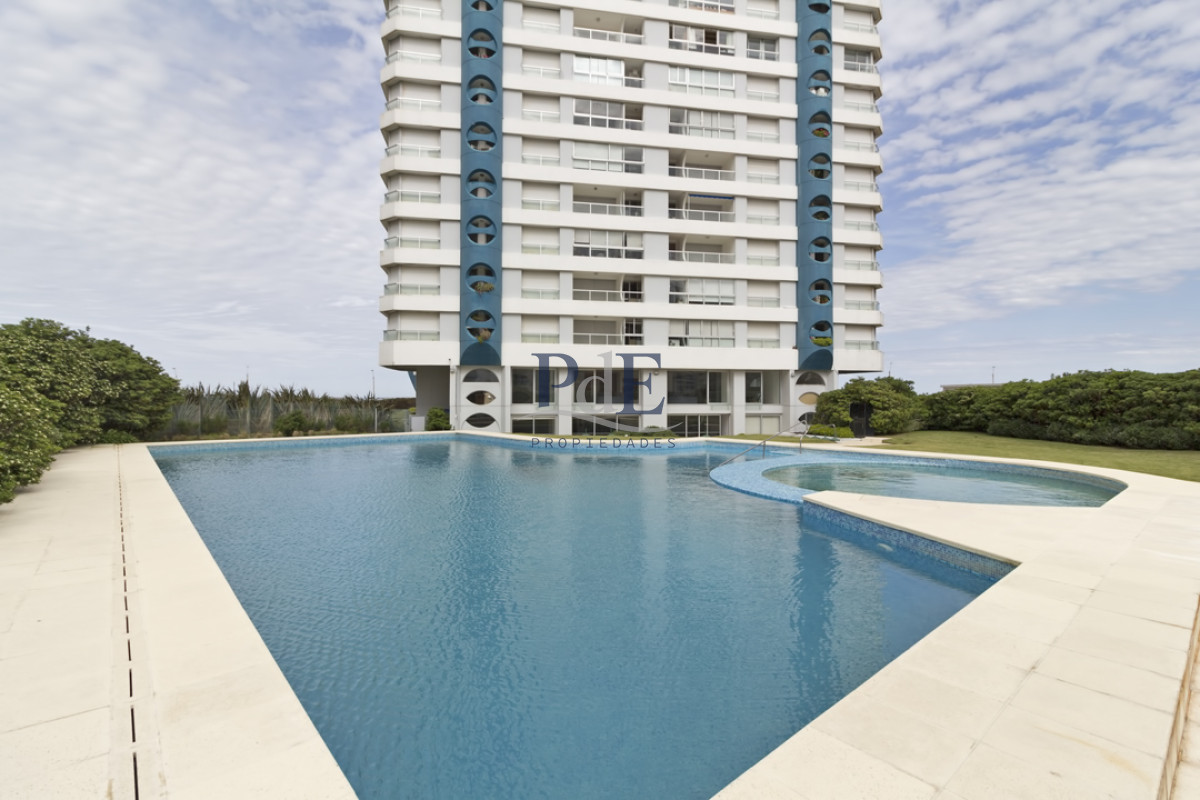 Frente al mar, reciclado en torre de gran categoría en venta!!  - Imagen 74
