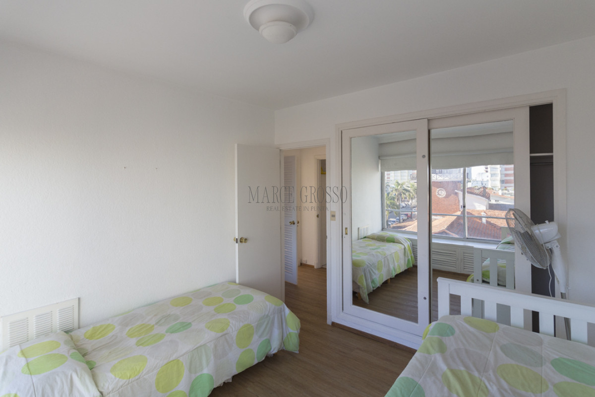 Apartamento ID.37 - Apartamento en venta en Península Punta del Este, 2 dormitorios, 2 baños